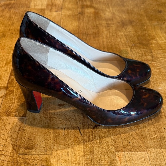 Christian Louboutin Tortoiseshell Heels - Picture 2 of 6